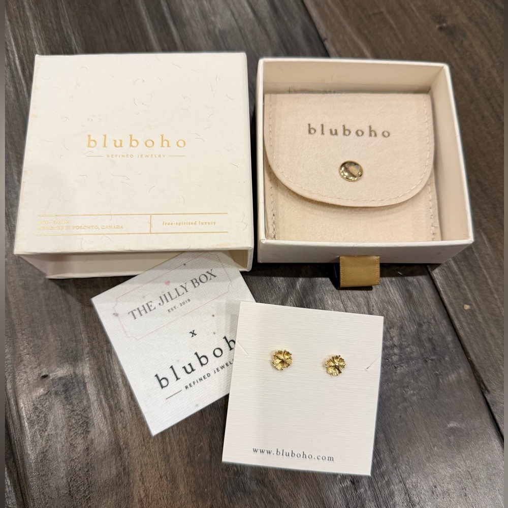 Jilly Box x Bluboho: Little Wildflower Earrings